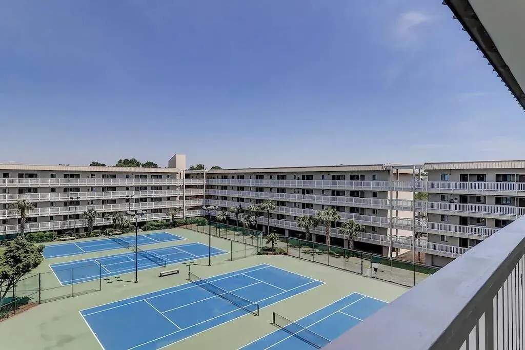 Resort Breeze- 2 Bedroom Pools, Hot Tub, Tennis, Beach Hilton Head Island