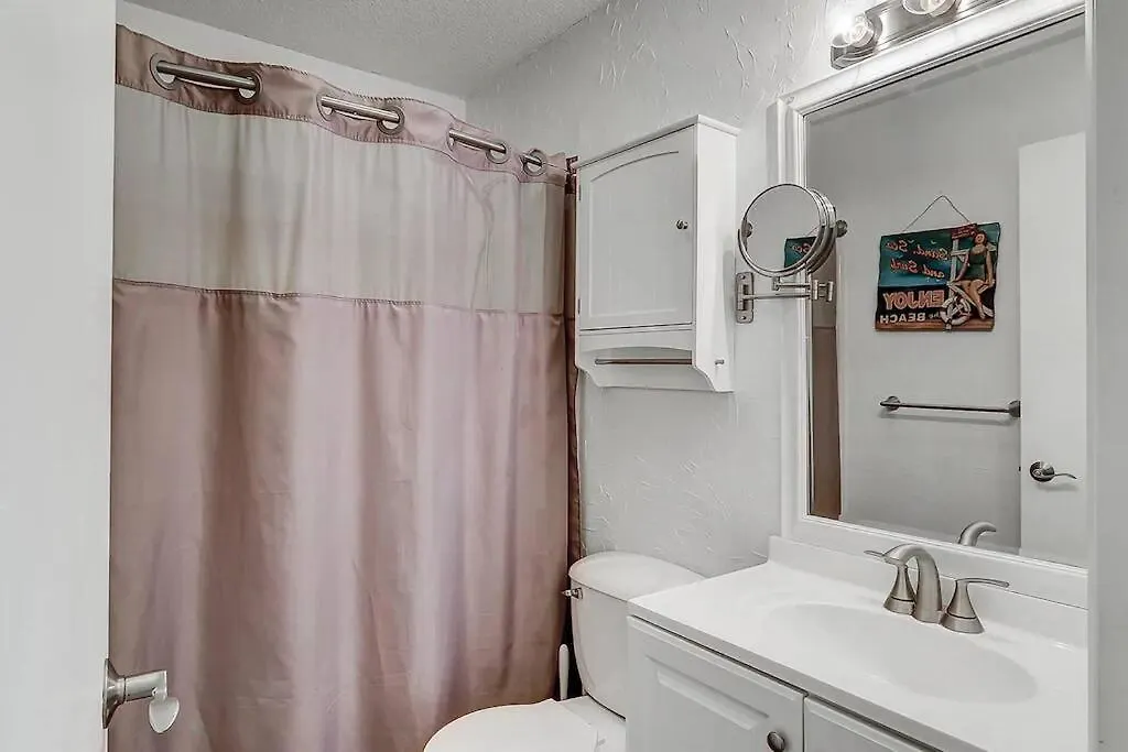 Apartment Resort Breeze- 2 Bedroom Pools, Hot Tub, Tennis, Beach Hilton Head Island