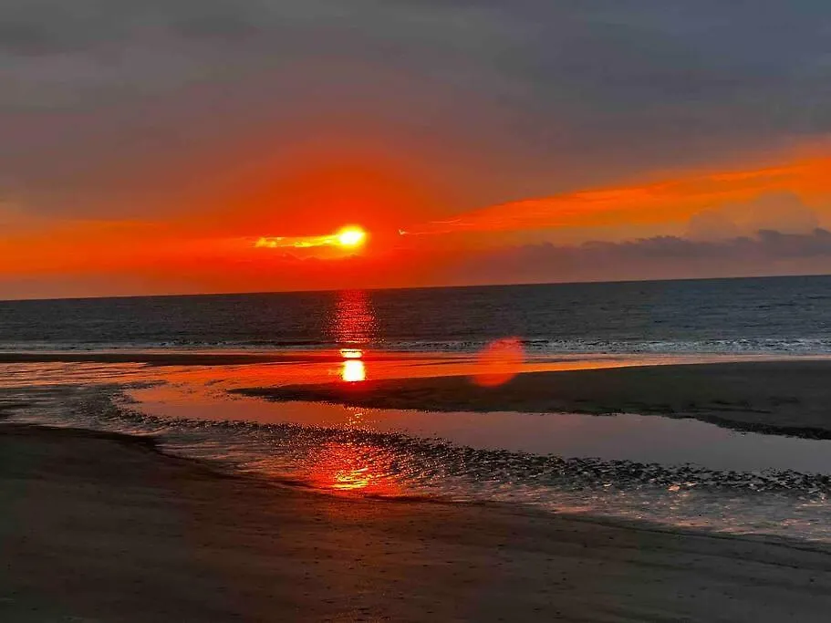 Resort Breeze- 2 Bedroom Pools, Hot Tub, Tennis, Beach Hilton Head Island